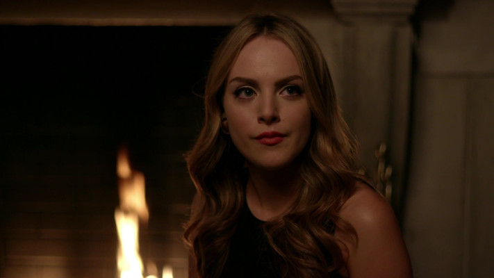 Elizabeth Gillies pic #1215711