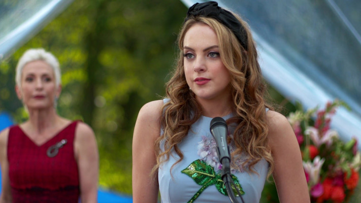 Elizabeth Gillies pic #1219216