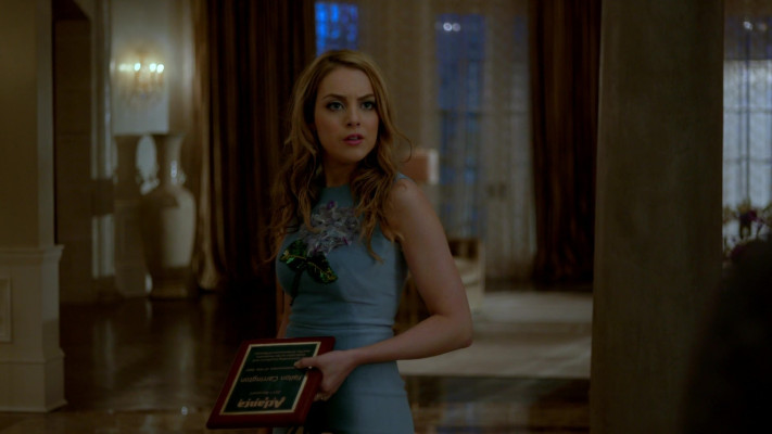 photo 4 in Elizabeth Gillies gallery [id1219223] 2020-06-26 00:00:00