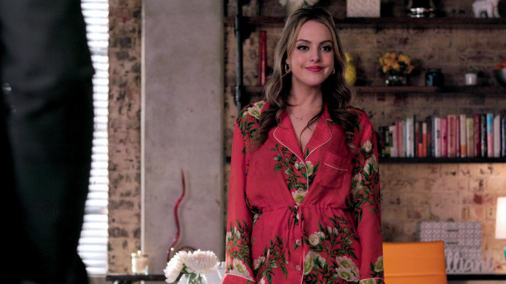 Elizabeth Gillies pic #1219741