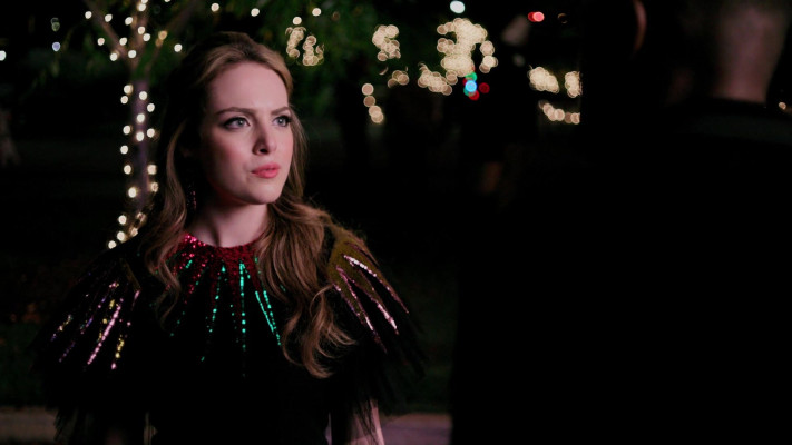 photo 23 in Elizabeth Gillies gallery [id1219731] 2020-07-01 00:00:00