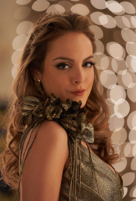 Elizabeth Gillies pic #1222225