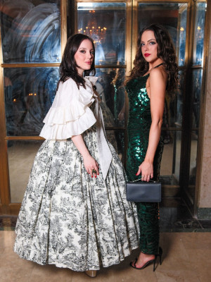 Elizabeth Gillies pic #1374392