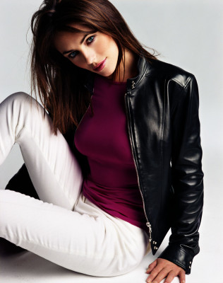 photo 25 in Elizabeth Hurley gallery [id222606] 2010-01-04 00:00:00