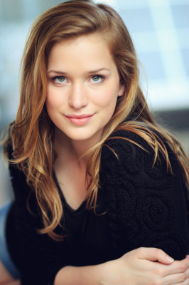 Elizabeth Lail pic #804276