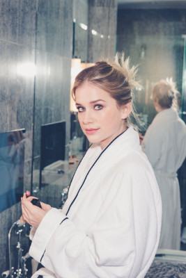 Elizabeth Lail pic #1106989
