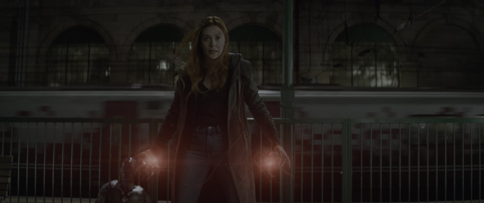 Elizabeth Olsen pic #1183765