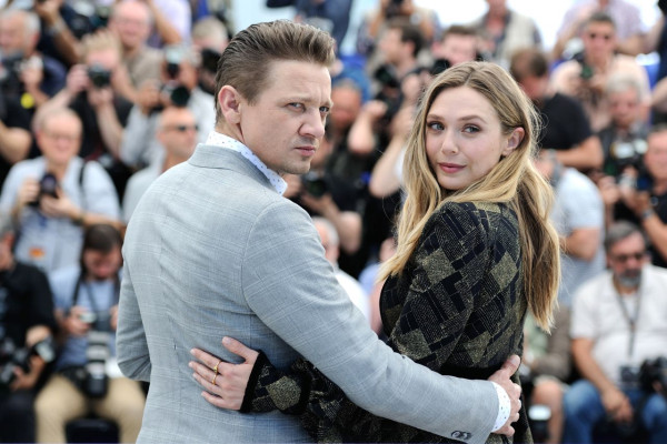 Elizabeth Olsen pic #935530