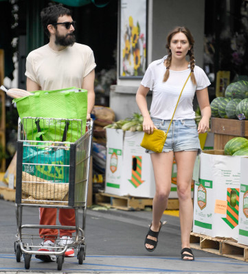 Elizabeth Olsen pic #1155713