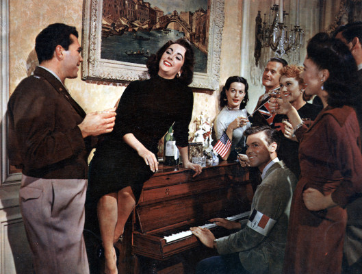 photo 8 in Elizabeth Taylor gallery [id423895] 2011-11-28 00:00:00