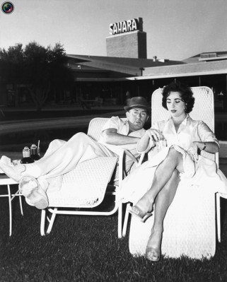 Elizabeth Taylor pic #420193