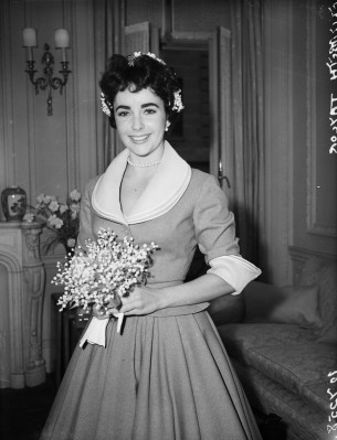photo 7 in Elizabeth Taylor gallery [id426384] 2011-12-05 00:00:00