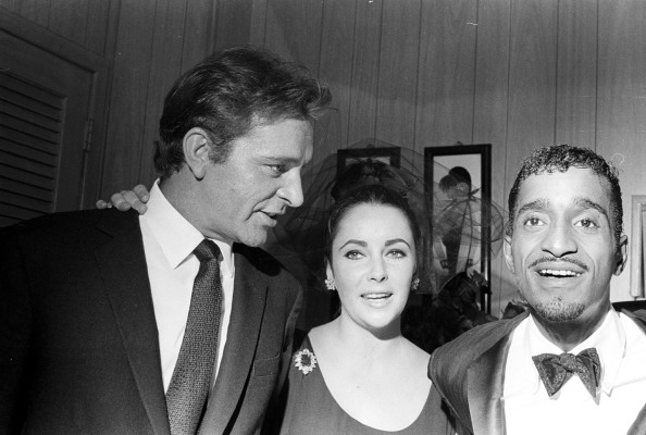 Elizabeth Taylor pic #244341