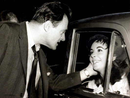 photo 3 in Elizabeth Taylor gallery [id244980] 2010-03-25 00:00:00