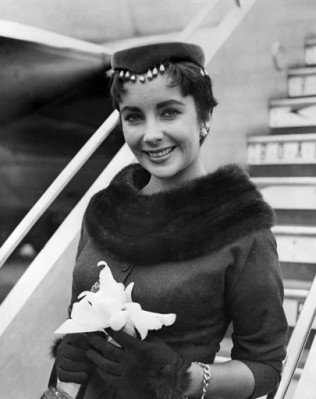 Elizabeth Taylor pic #360951