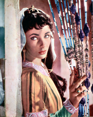 Elizabeth Taylor pic #374010