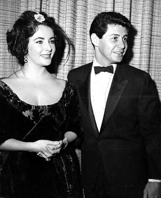 Elizabeth Taylor pic #420186