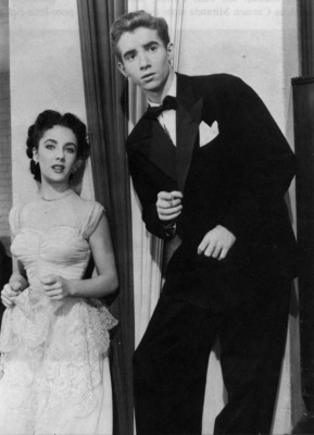 photo 19 in Elizabeth Taylor gallery [id422541] 2011-11-22 00:00:00