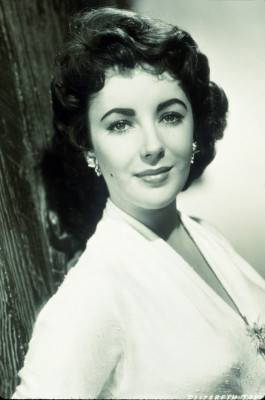 Elizabeth Taylor pic #407225