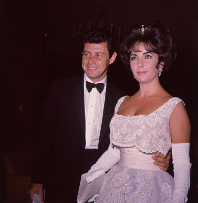 Elizabeth Taylor pic #362437