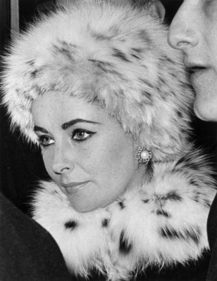 photo 10 in Elizabeth Taylor gallery [id362698] 2011-03-29 00:00:00