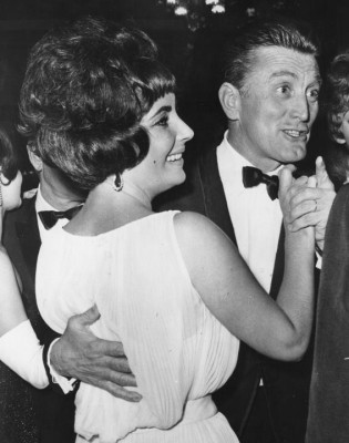 photo 19 in Elizabeth Taylor gallery [id362448] 2011-03-29 00:00:00