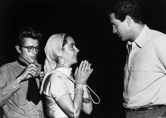 photo 15 in Elizabeth Taylor gallery [id432811] 2011-12-23 00:00:00