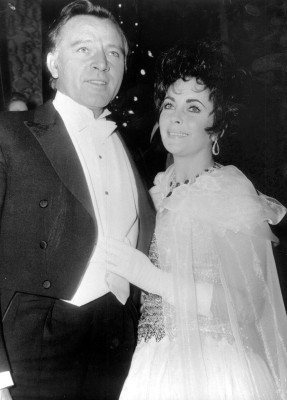 photo 18 in Elizabeth Taylor gallery [id491921] 2012-05-24 00:00:00