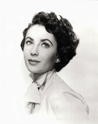 Elizabeth Taylor pic #361464