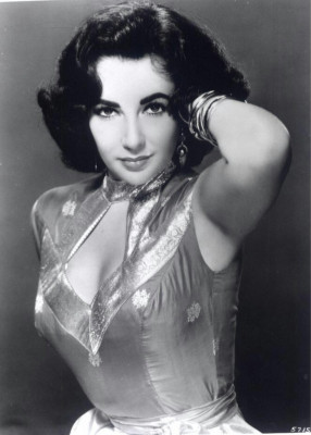 photo 6 in Elizabeth Taylor gallery [id361458] 2011-03-25 00:00:00