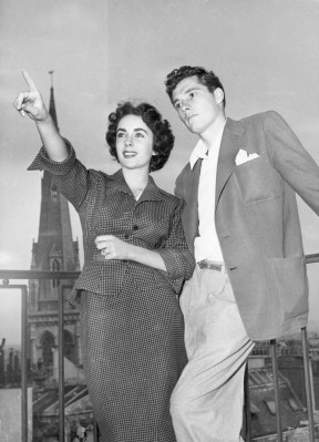Elizabeth Taylor pic #426776