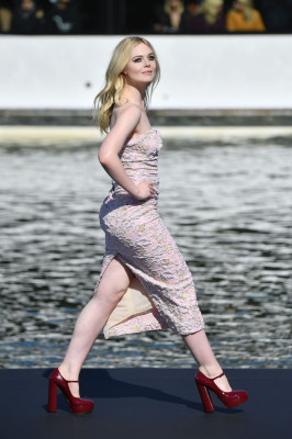 photo 18 in Elle Fanning gallery [id1071215] 2018-10-02 00:00:00