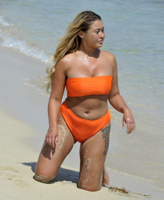 Ellie Young pic #1081587