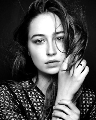 Elsie Hewitt  pic #1314418