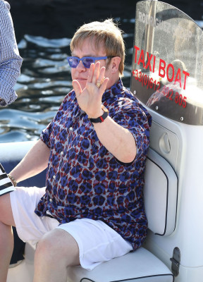 photo 12 in Elton John gallery [id513800] 2012-07-21 00:00:00