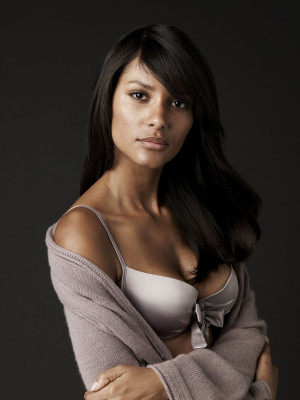 Emanuela de Paula pic #115462