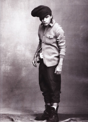 photo 3 in Emile Hirsch gallery [id334920] 2011-01-31 00:00:00