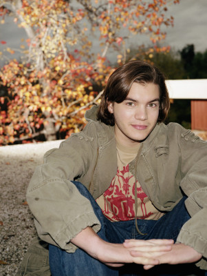 photo 4 in Emile Hirsch gallery [id335371] 2011-01-31 00:00:00