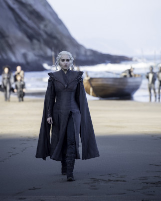 Emilia Clarke pic #946054