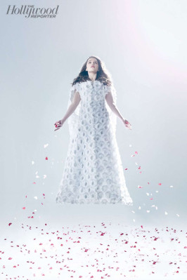 Emilia Clarke pic #766794