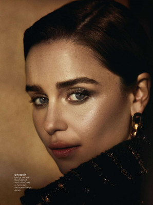 photo 6 in Emilia Clarke gallery [id1193376] 2019-12-05 00:00:00