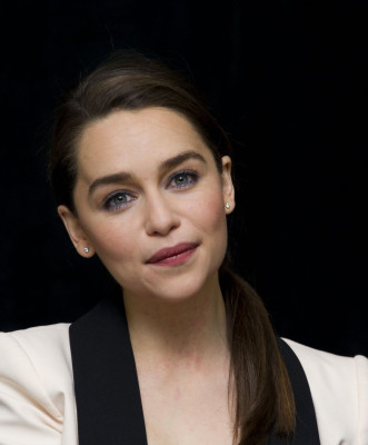 Emilia Clarke pic #683459