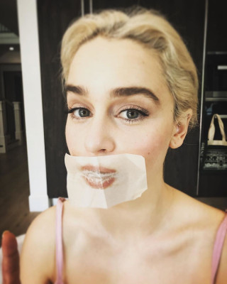 Emilia Clarke pic #997319