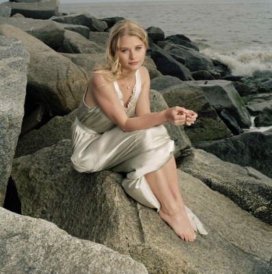 photo 4 in Emilie De Ravin gallery [id117933] 2008-11-28 00:00:00