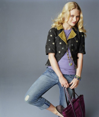 photo 26 in Emilie De Ravin gallery [id109316] 2008-09-18 00:00:00