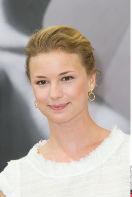 Emily van Camp pic #1279696
