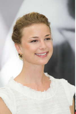 Emily van Camp pic #1279687