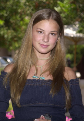 Emily van Camp pic #1271321