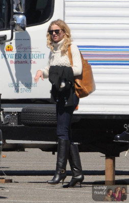 Emily van Camp pic #814777