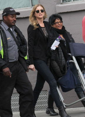 Emily van Camp pic #830028